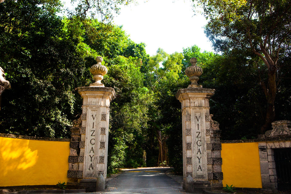 Vizcaya Entrance