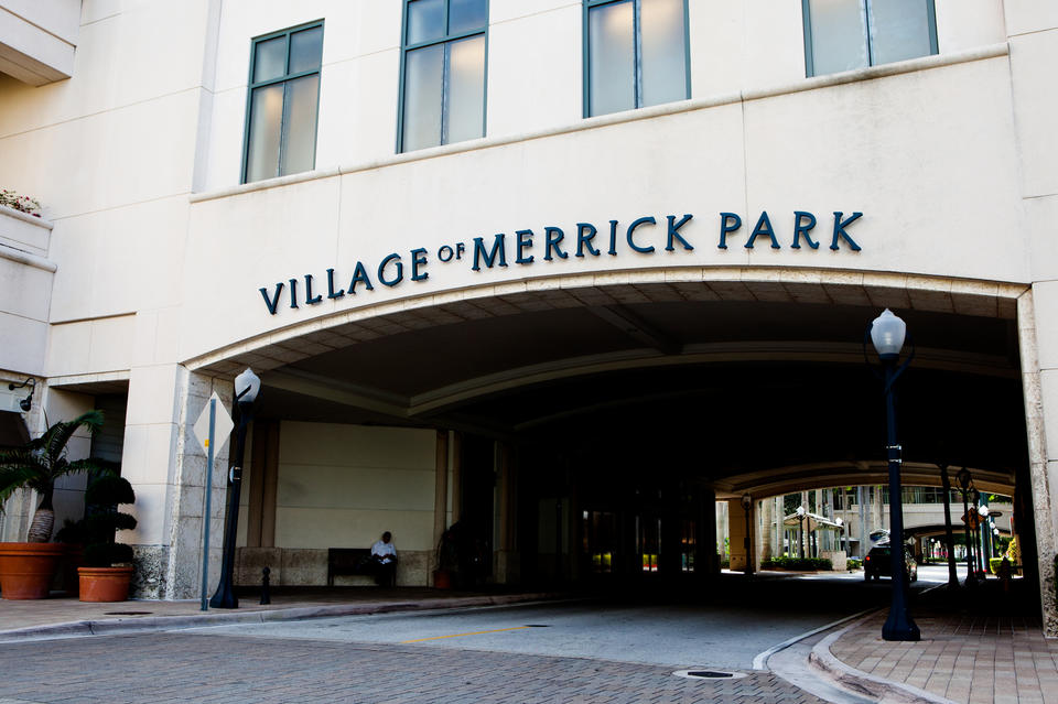 Merrick Park Entrance